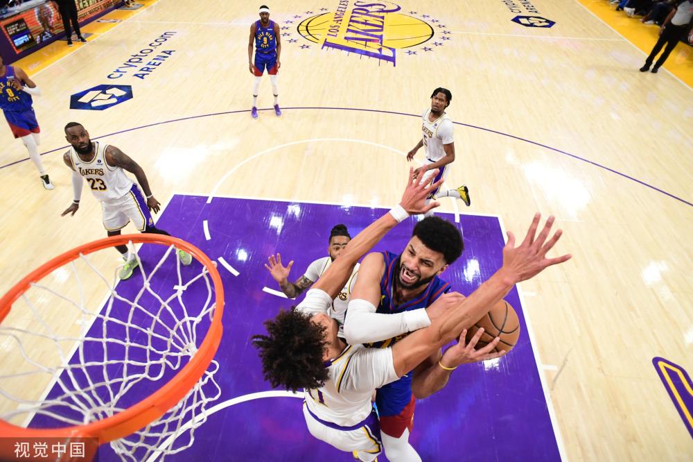 有另外三名 有另外三名